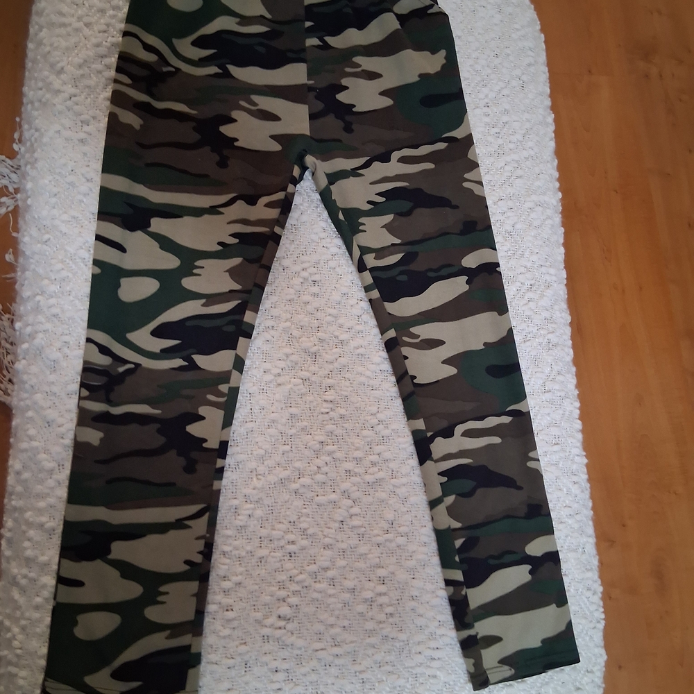 Army Camouflage Print High Waisted Stretch Pants Size L/XL Women